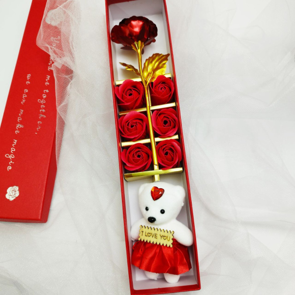 Подарочный набор из Мишки, мыльных роз и фольгированной розы / Подарок 8в1 в коробке